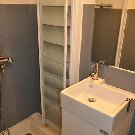 Appartement Airelles 28 *